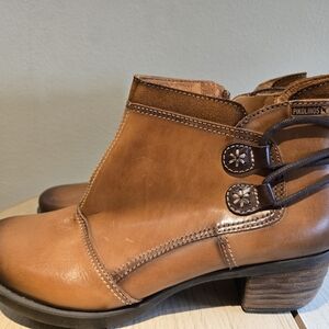 Pikolinos Women's Brown Ankle Boots